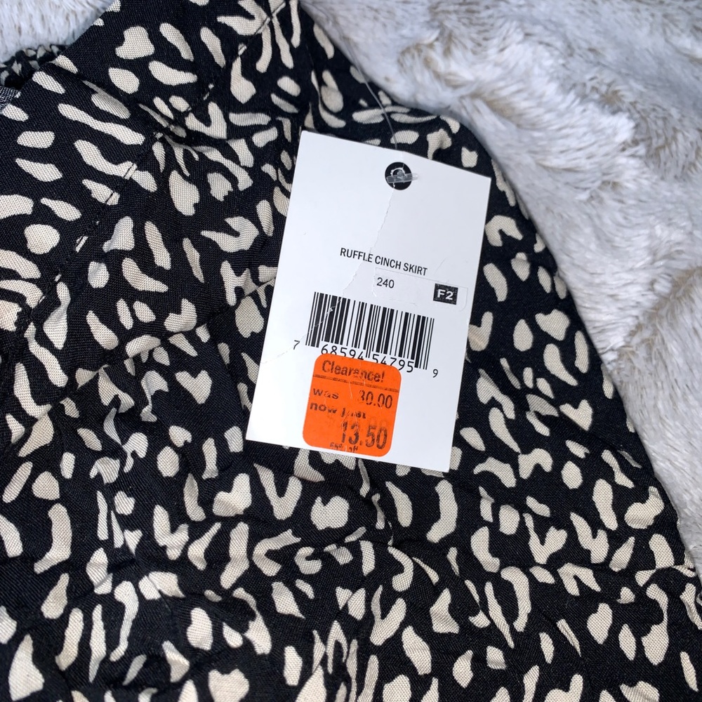 NWT - Ophelia Roe - Ruffle Cinch Skirt - Picture 6 of 9
